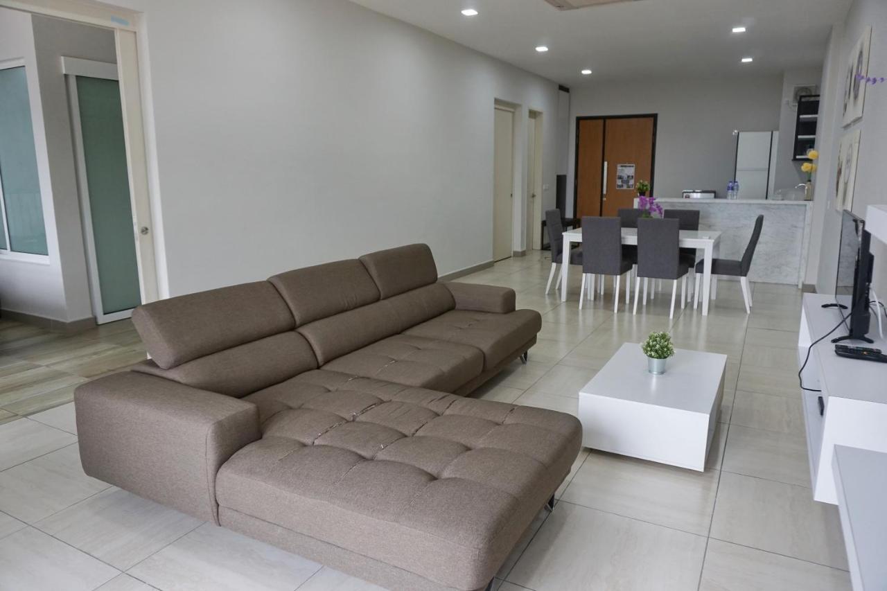 Pm Octagon Ipoh Suites & Apartment 1 Esterno foto